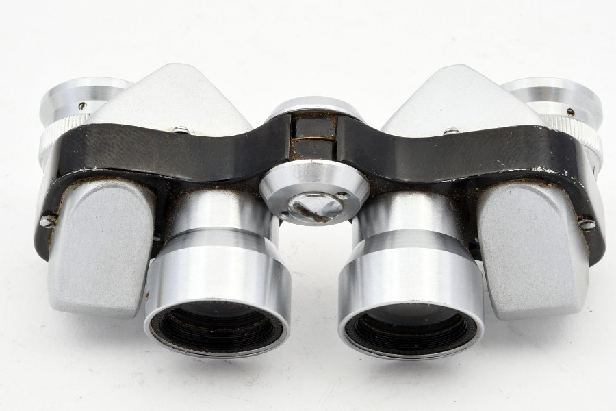 Copyright © Richard de Stoutz 2021.