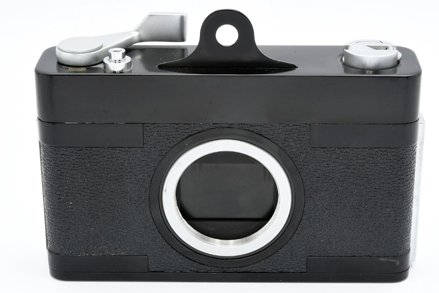 Copyright &copy; Richard de Stoutz 2019.