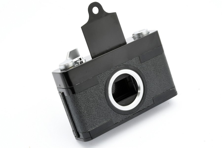 Copyright &copy; Richard de Stoutz 2019.