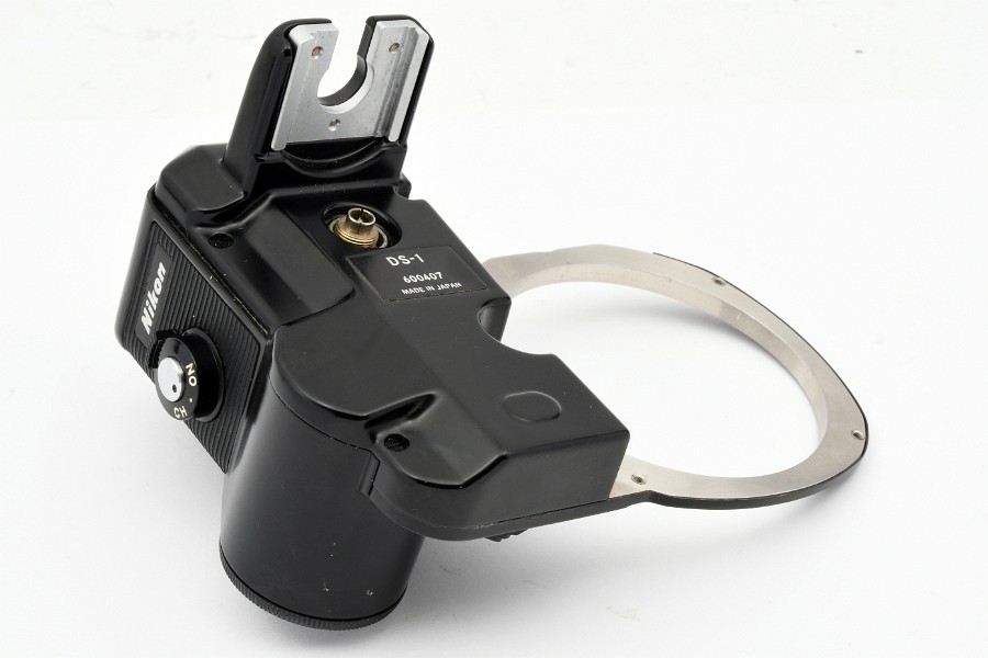 Copyright © Richard de Stoutz 2022.