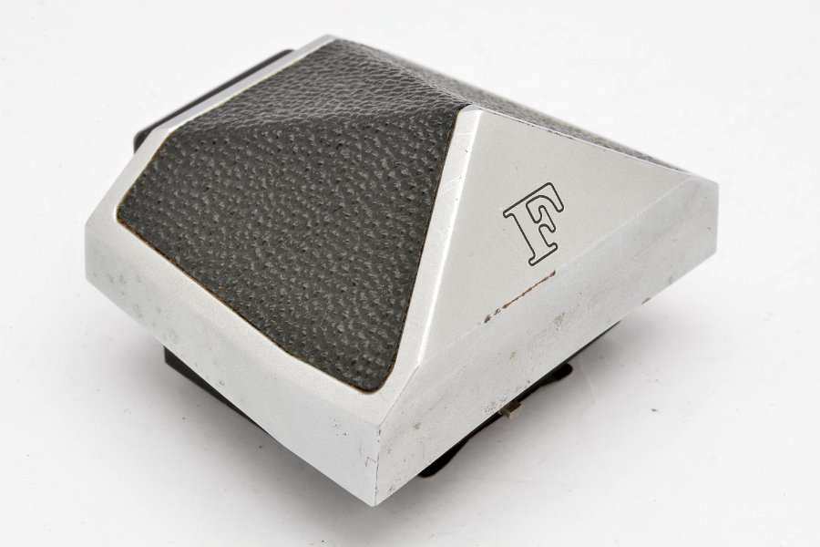 Copyright &copy; Richard de Stoutz 2011.