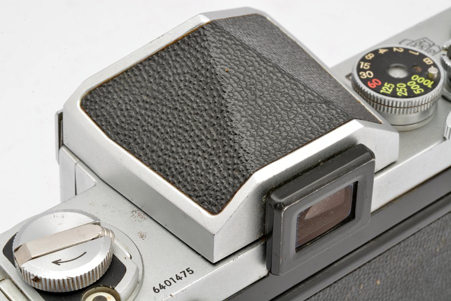 Copyright &copy; Richard de Stoutz 2011.