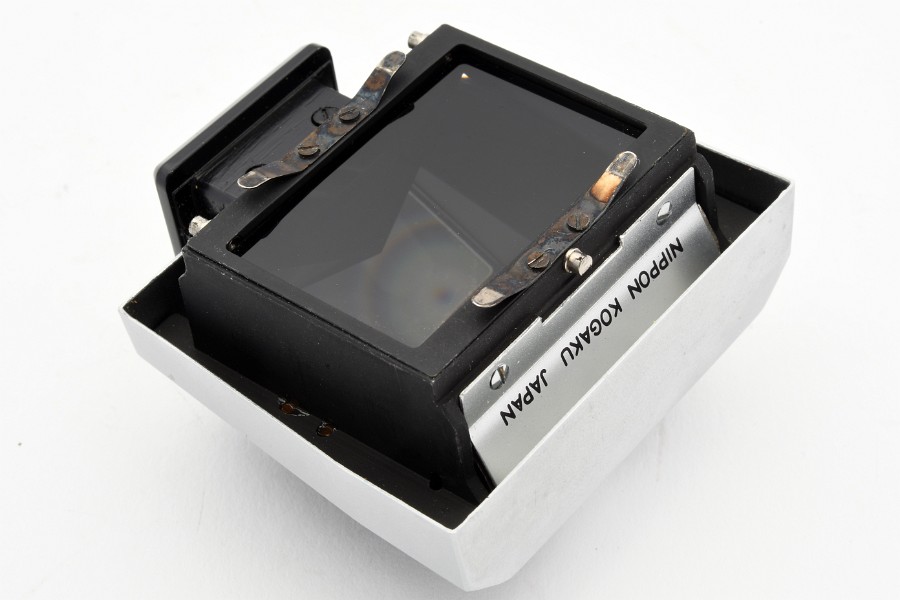 Copyright &copy; Richard de Stoutz 2021.