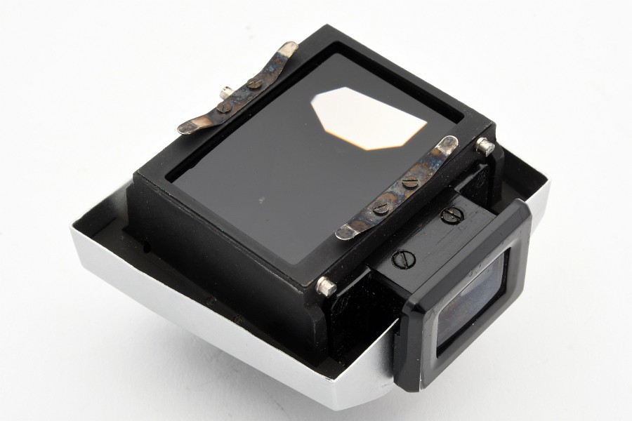 Copyright &copy; Richard de Stoutz 2021.