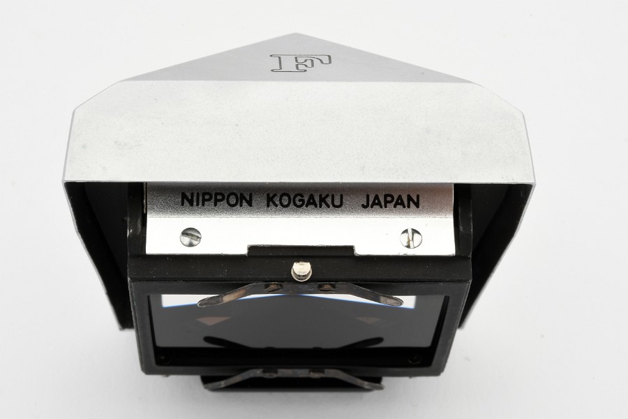 Copyright &copy; Richard de Stoutz 2021.