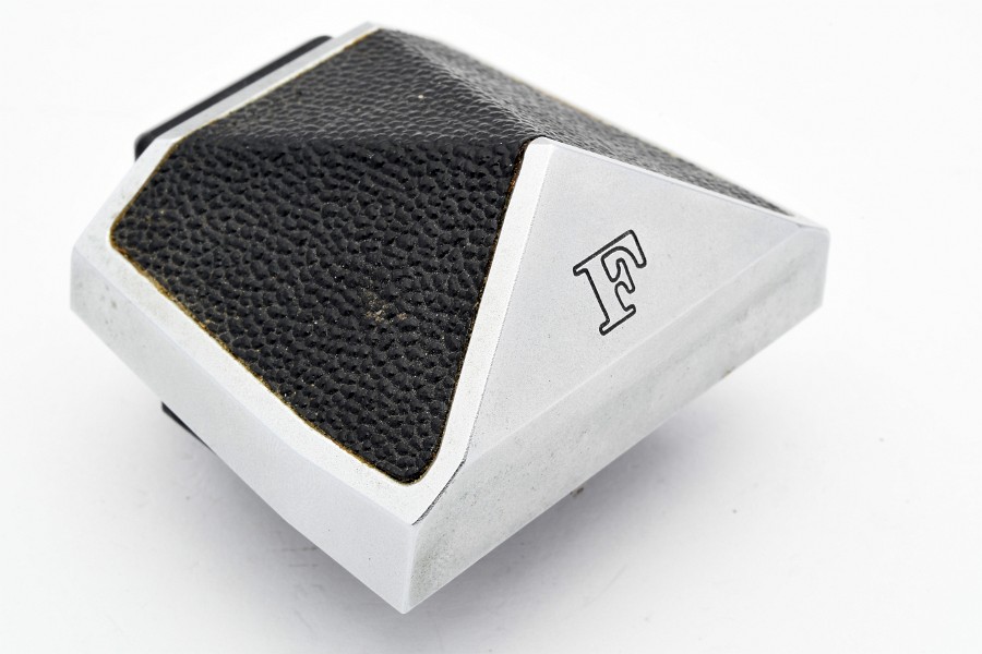 Copyright © Richard de Stoutz 2021.