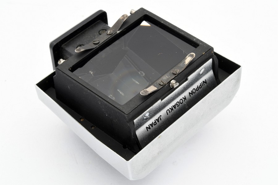 Copyright © Richard de Stoutz 2021.