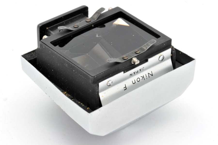 Copyright &copy; Richard de Stoutz 2012.