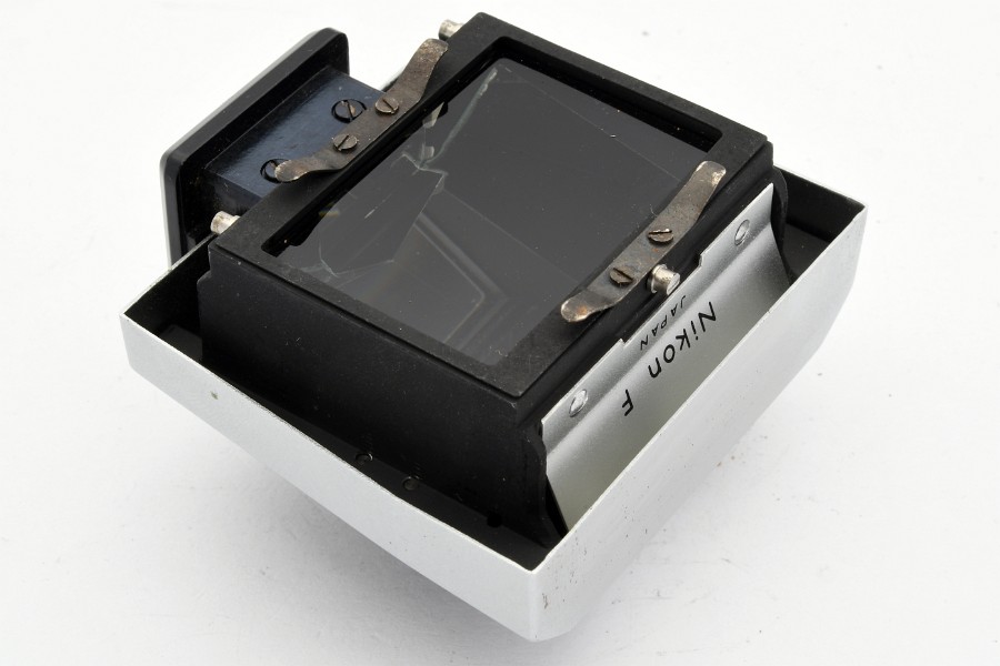 Copyright © Richard de Stoutz 2021.