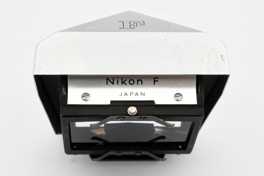 Copyright © Richard de Stoutz 2021.