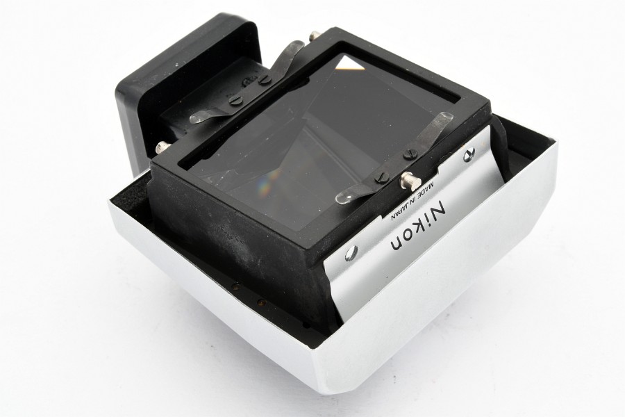 Copyright © Richard de Stoutz 2021.