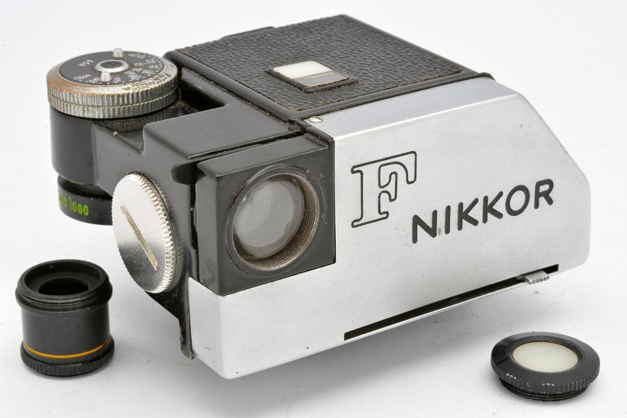 Copyright &copy; Richard de Stoutz 2015.