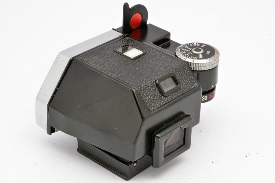 Copyright &copy; Richard de Stoutz 2015.