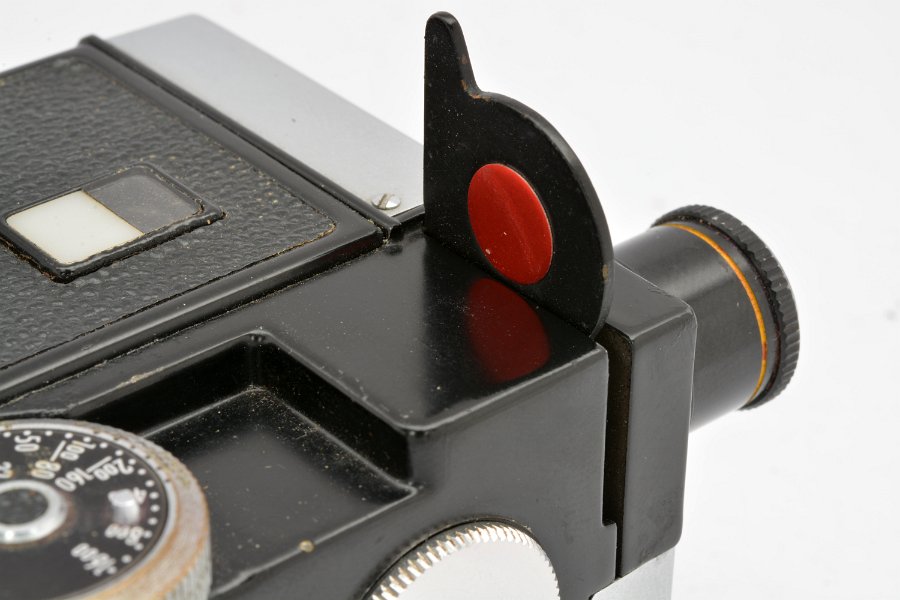 Copyright &copy; Richard de Stoutz 2015.