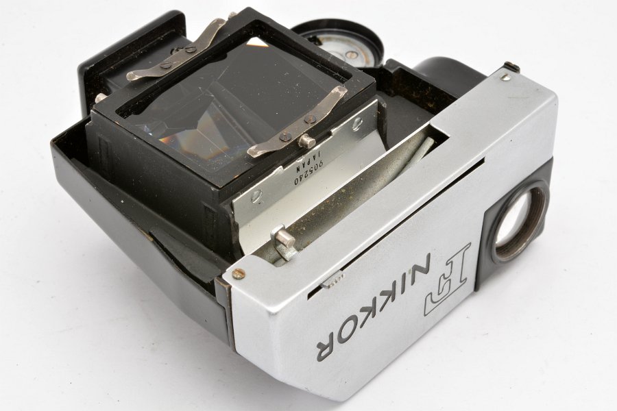 Copyright &copy; Richard de Stoutz 2015.