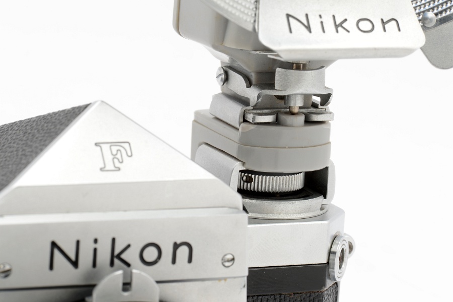 Copyright &copy; Richard de Stoutz 2012.