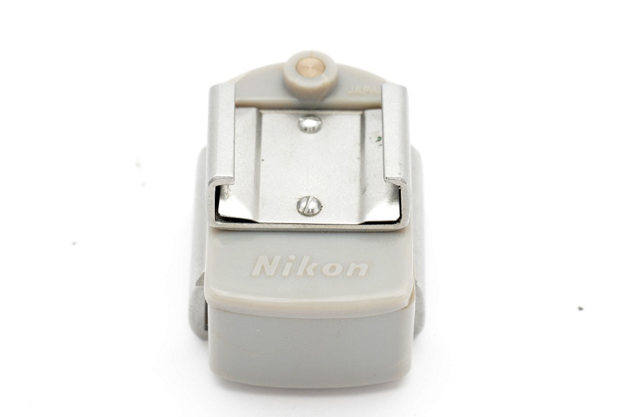 Copyright &copy; Richard de Stoutz 2012.