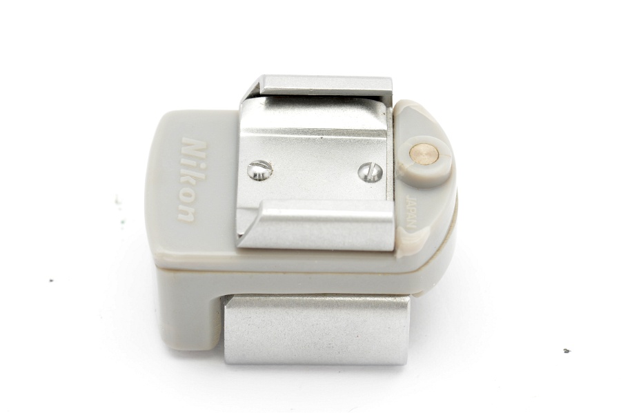 Copyright &copy; Richard de Stoutz 2012.