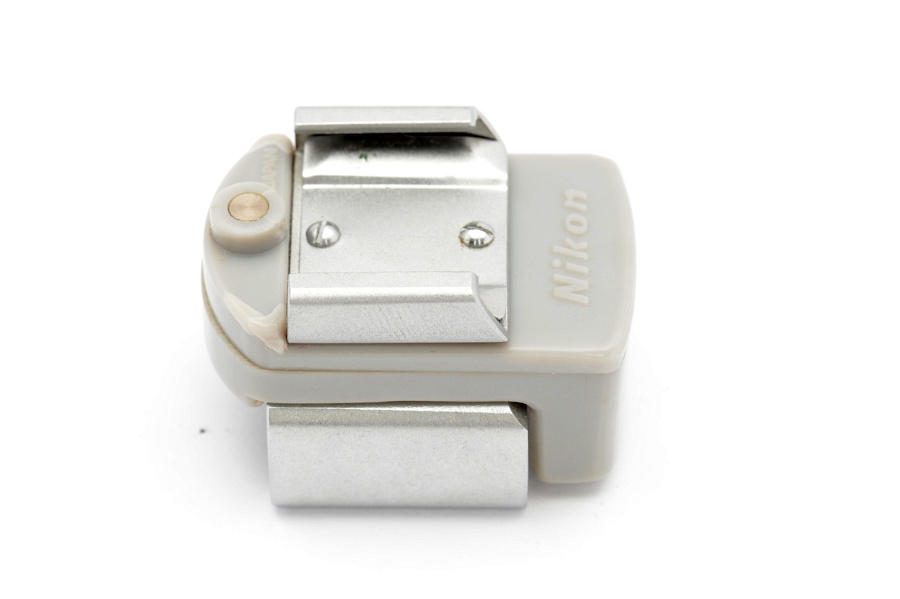 Copyright &copy; Richard de Stoutz 2012.