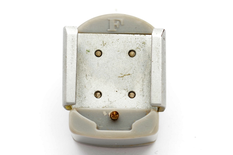 Copyright &copy; Richard de Stoutz 2012.