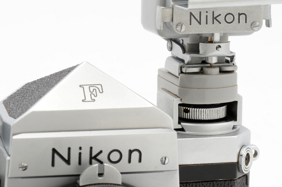 Copyright © Richard de Stoutz 2012.