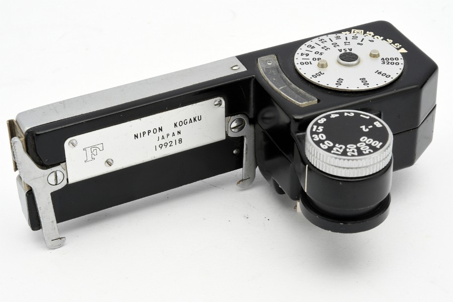 Copyright &copy; Richard de Stoutz 2020.