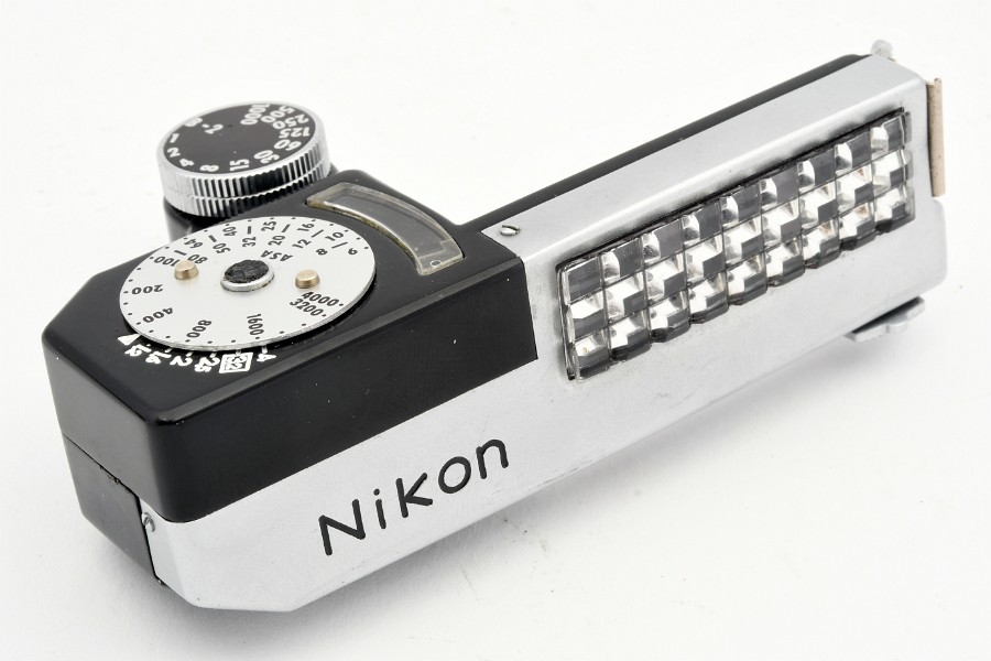 Copyright &copy; Richard de Stoutz 2020.