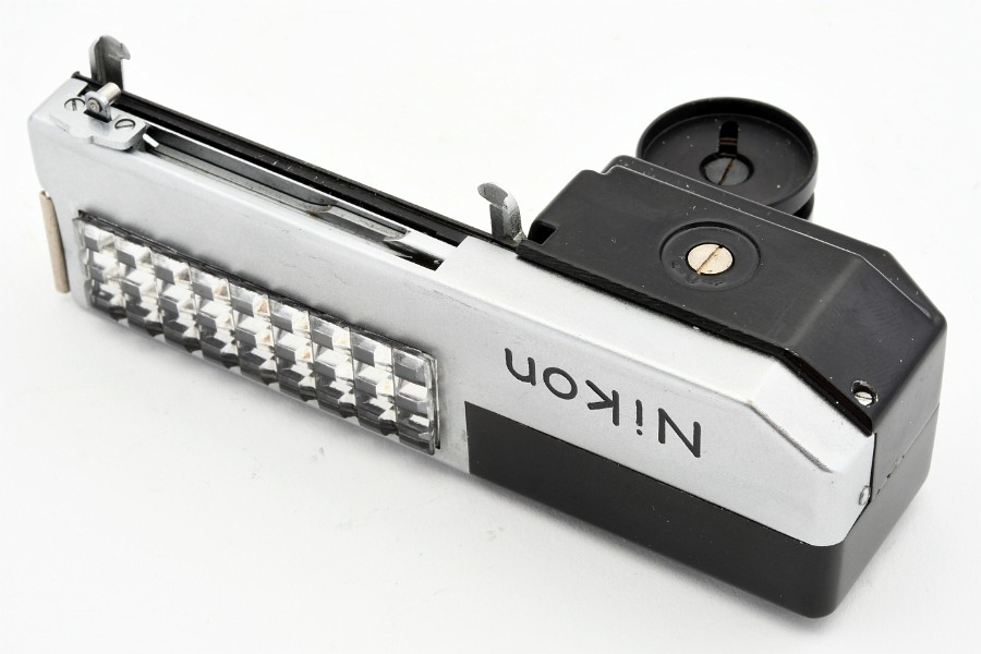 Copyright &copy; Richard de Stoutz 2020.