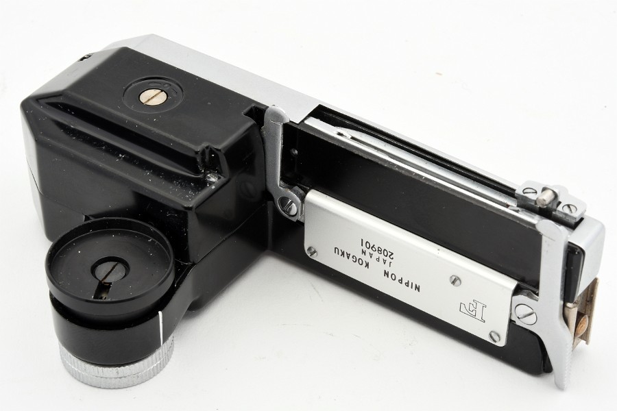 Copyright &copy; Richard de Stoutz 2020.