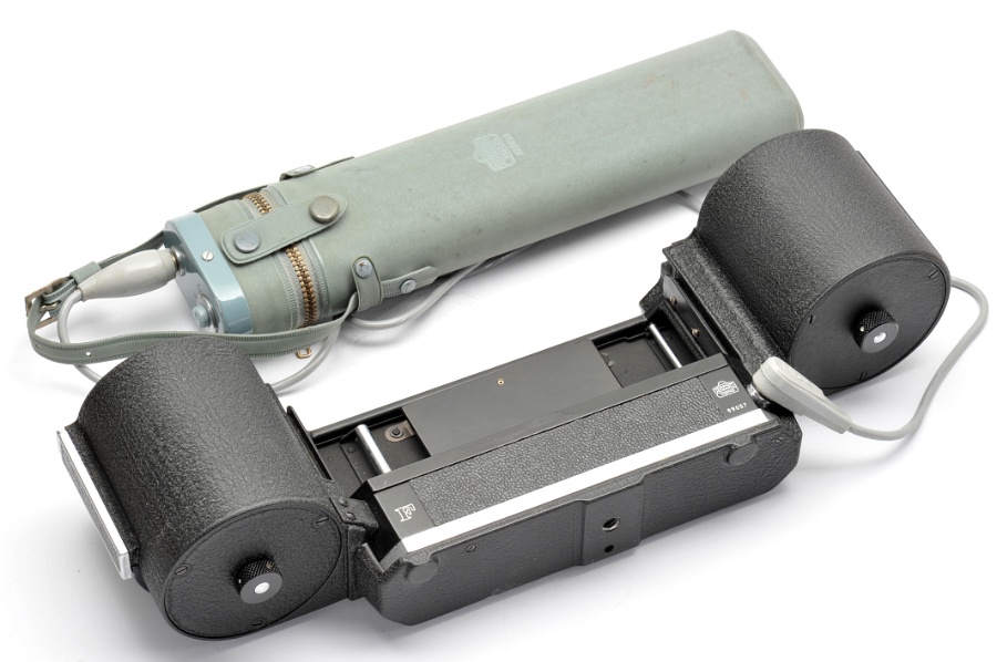 Copyright &copy; Richard de Stoutz 2010.