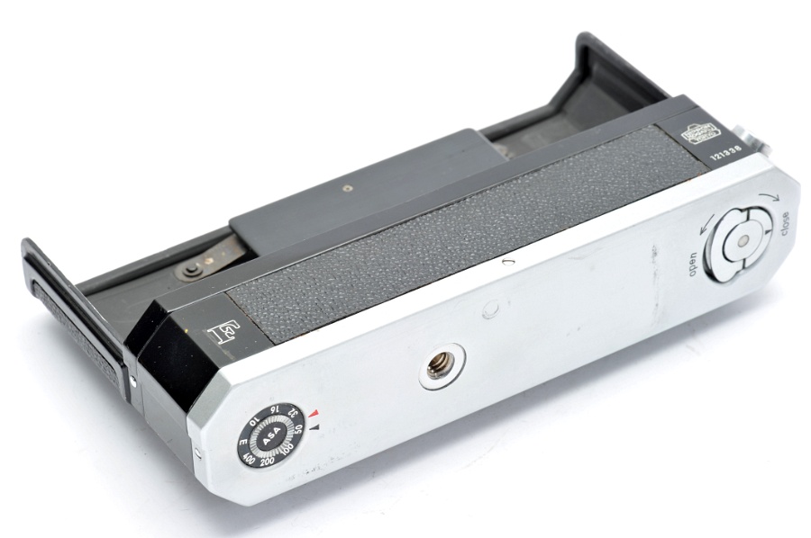 Copyright © Richard de Stoutz 2010.