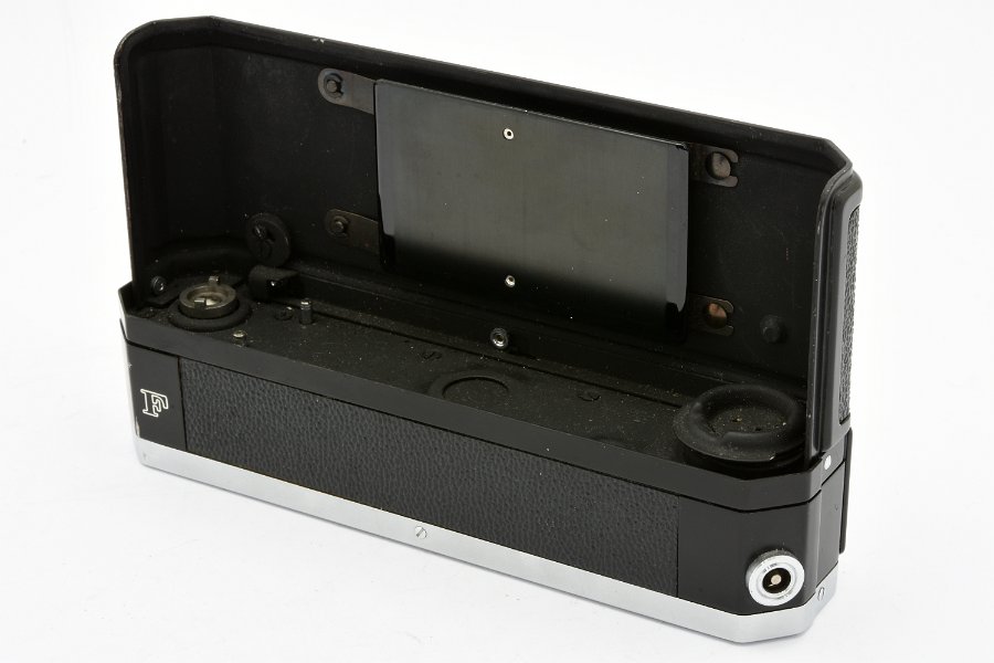 Copyright &copy; Richard de Stoutz 2019.