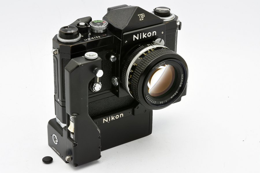 Copyright &copy; Richard de Stoutz 2019.