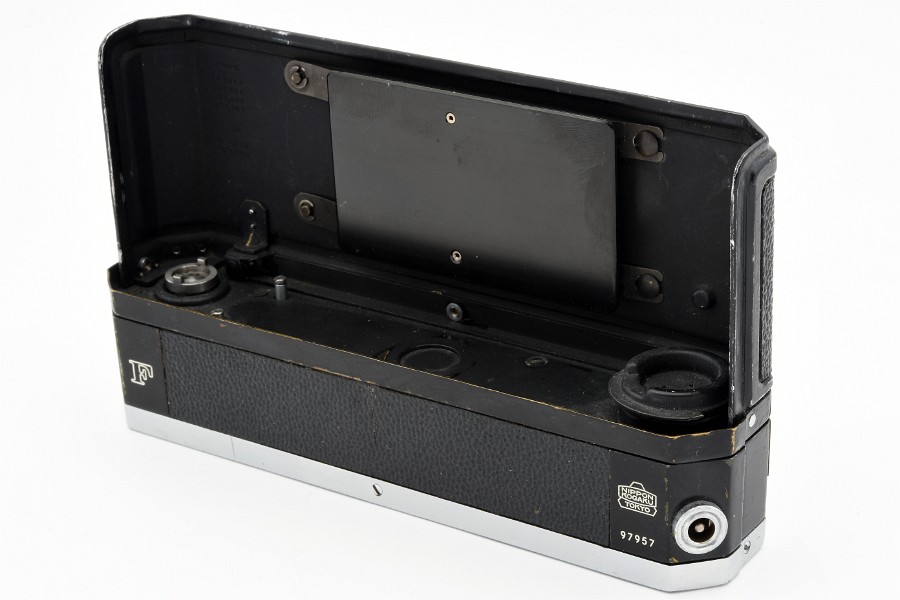 Copyright &copy; Richard de Stoutz 2021.