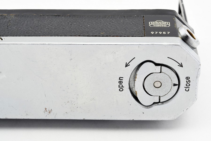 Copyright &copy; Richard de Stoutz 2021.