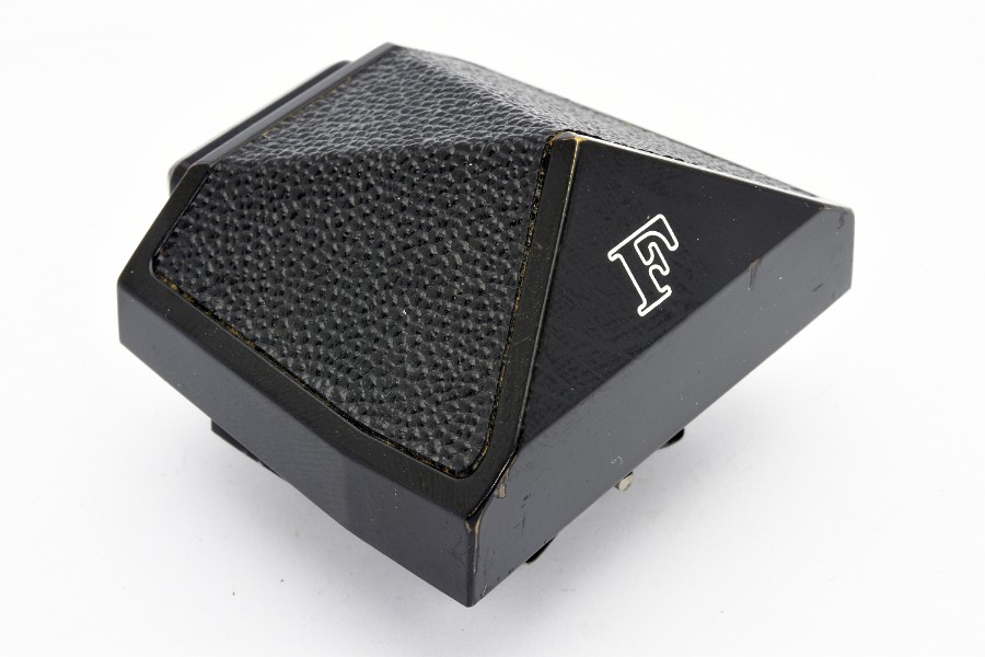 Copyright © Richard de Stoutz 2022.