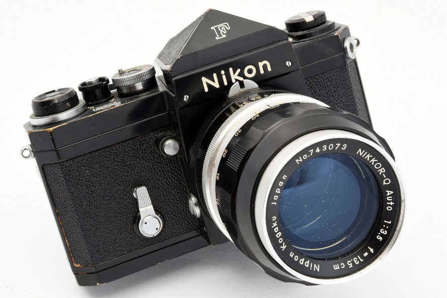 Copyright &copy; Richard de Stoutz 2021.