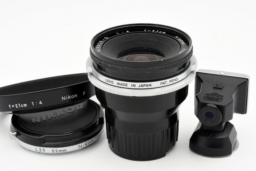 Copyright &copy; Richard de Stoutz 2016.