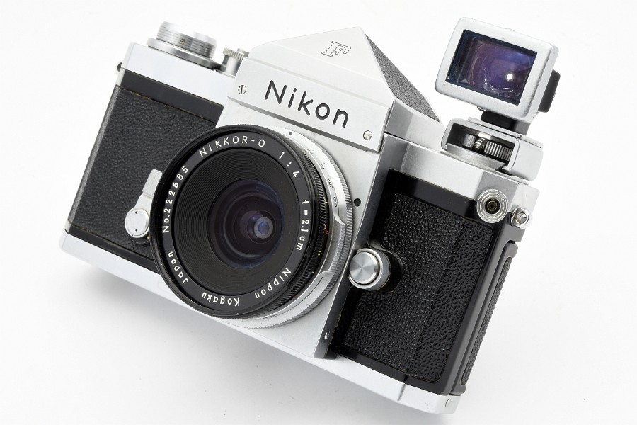 Copyright &copy; Richard de Stoutz 2021.