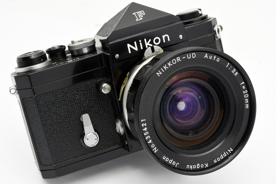 Copyright &copy; Richard de Stoutz 2023.