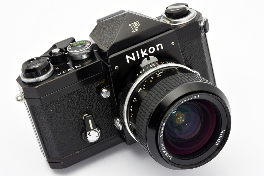 Copyright &copy; Richard de Stoutz 2018.