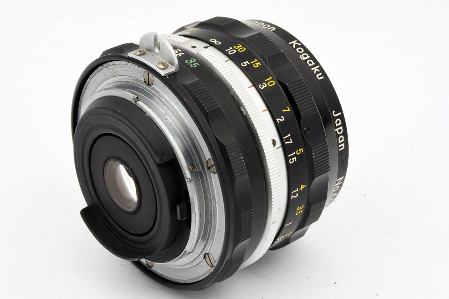 Copyright &copy; Richard de Stoutz 2023.