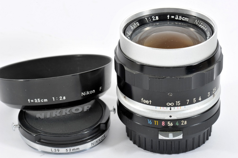 Copyright &copy; Richard de Stoutz 2010.