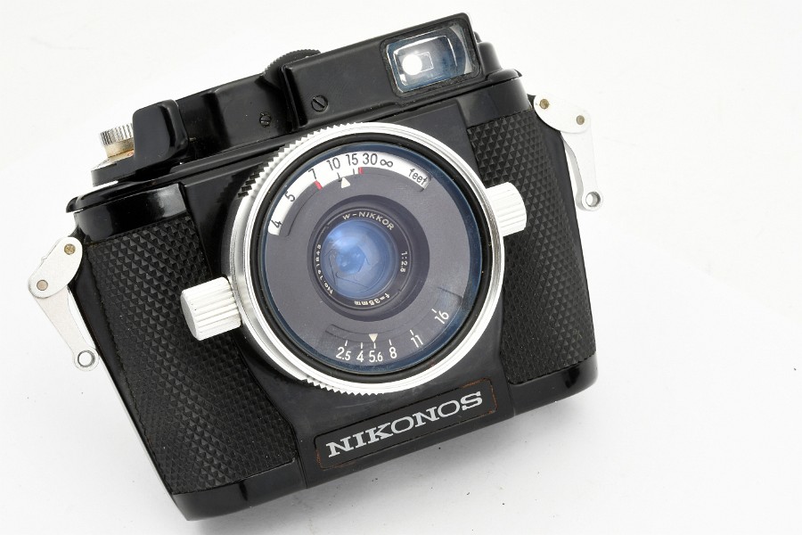 Copyright © Richard de Stoutz 2023.