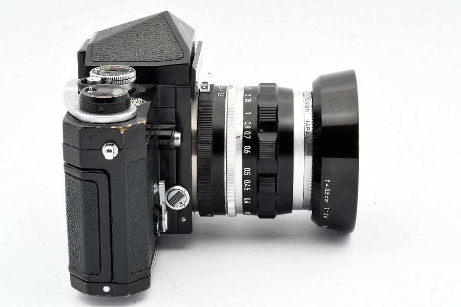 Copyright © Richard de Stoutz 2021.