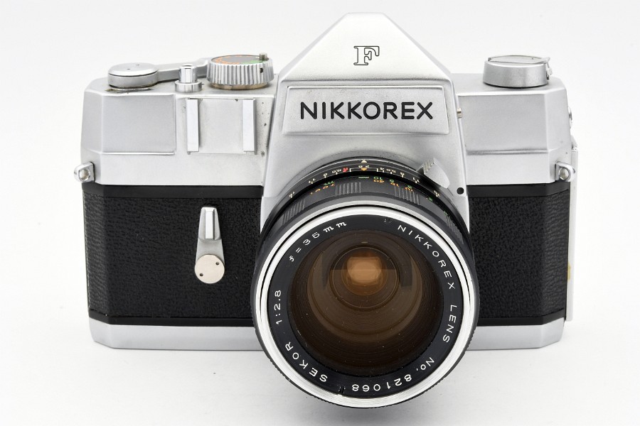 Copyright &copy; Richard de Stoutz 2022.