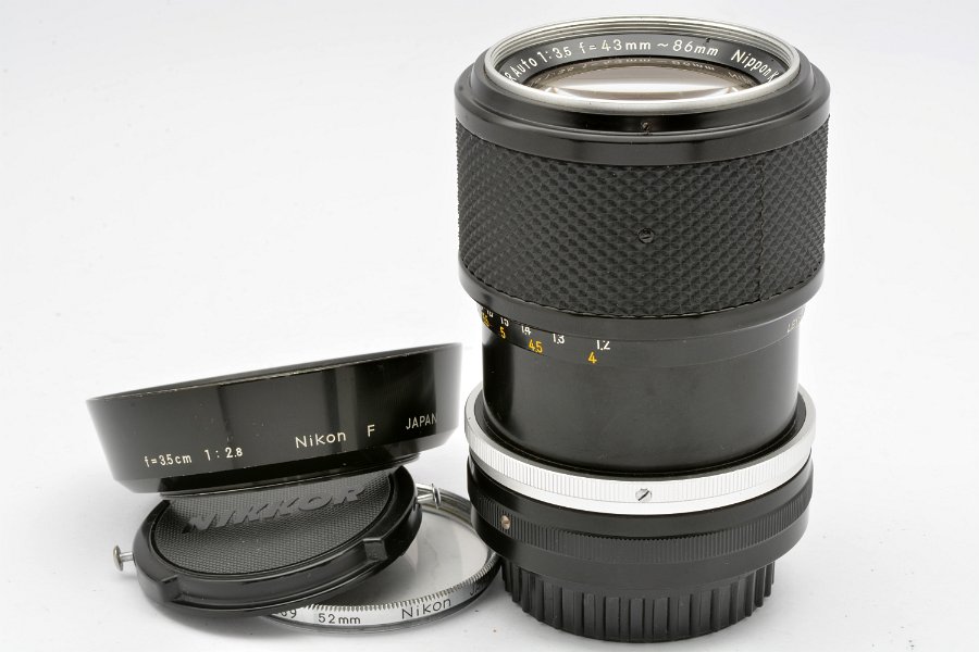 Copyright &copy; Richard de Stoutz 2016.