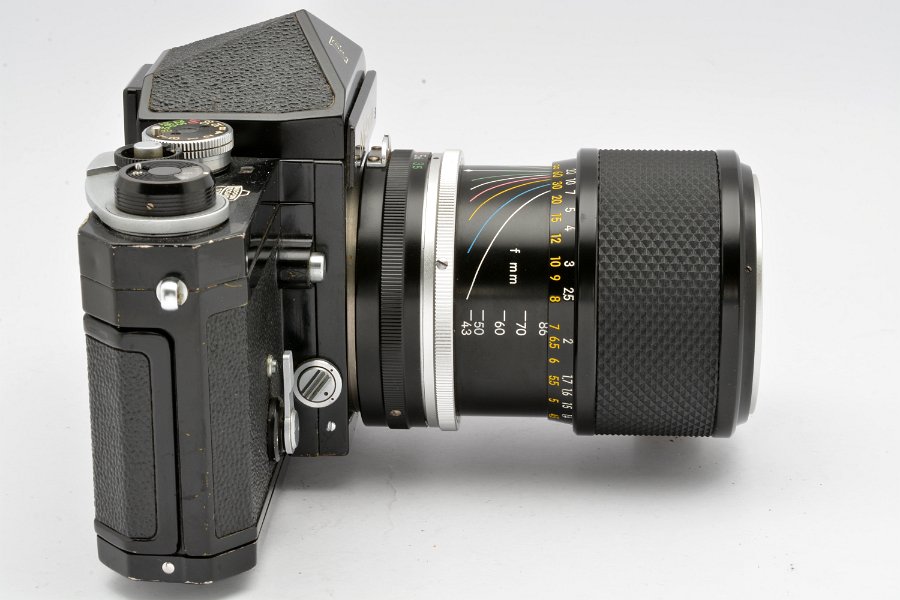 Copyright &copy; Richard de Stoutz 2016.