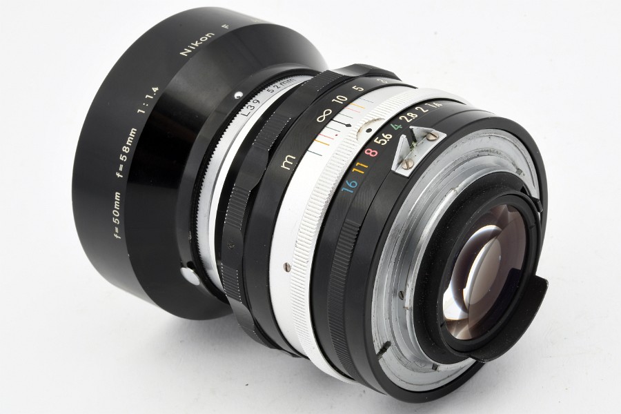 Copyright © Richard de Stoutz 2021.