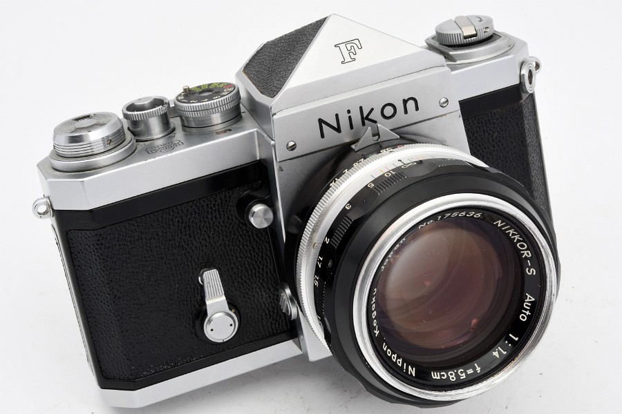 Copyright © Richard de Stoutz 2021.